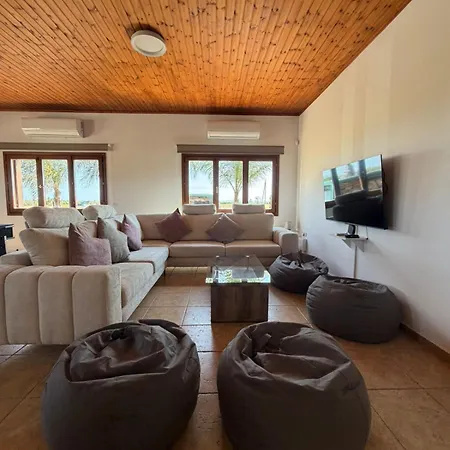 Villa Serenity - Private Heated Swimming Pool 5bedroom
